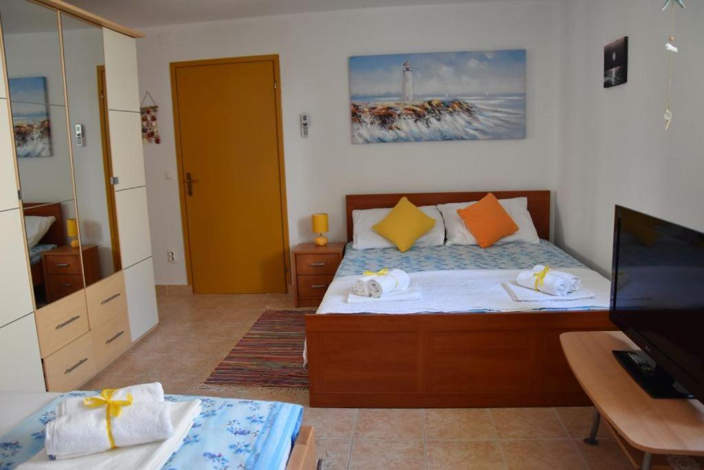 Apartmani Meri Ražanj Zewnętrze zdjęcie