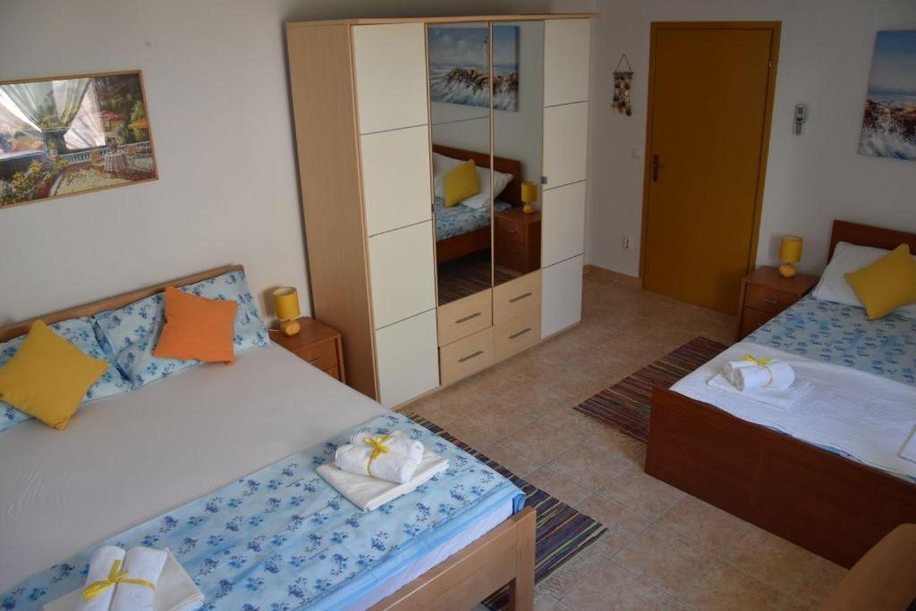Apartmani Meri Ražanj Zewnętrze zdjęcie