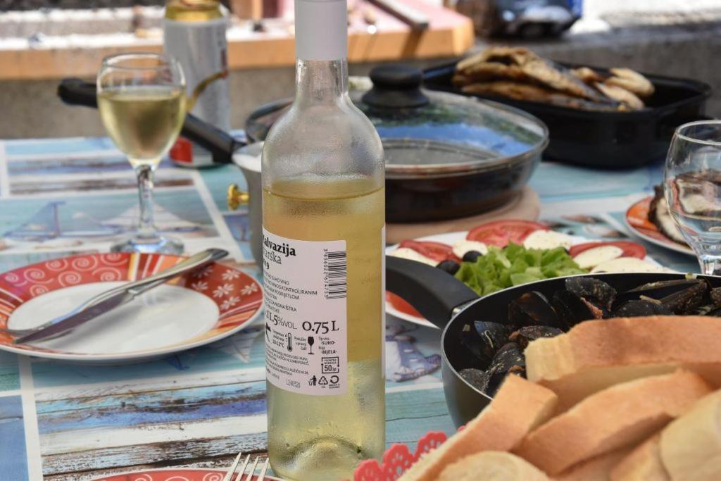Apartmani Meri Ražanj Zewnętrze zdjęcie